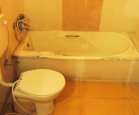 Hotel Greenpark Gujarat Banaskantha Bathroom