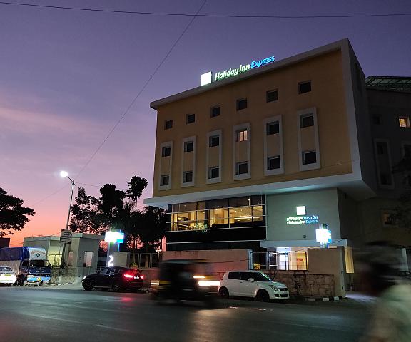 Holiday Inn Express Chennai OMR Thoraipakkam, an IHG Hotel Tamil Nadu Chennai Hotel Exterior