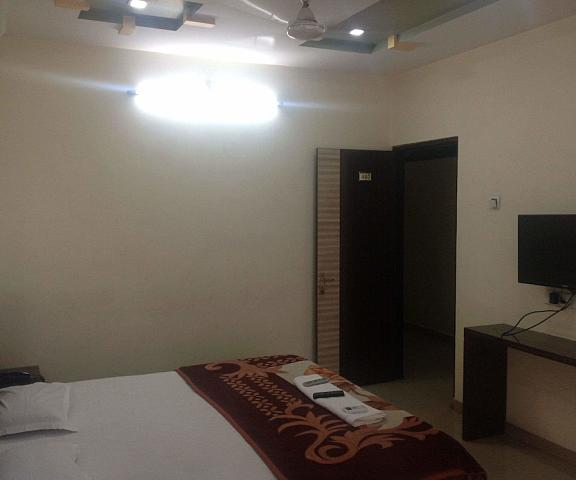 Iroomz VKG Complex Karnataka Bijapur Room