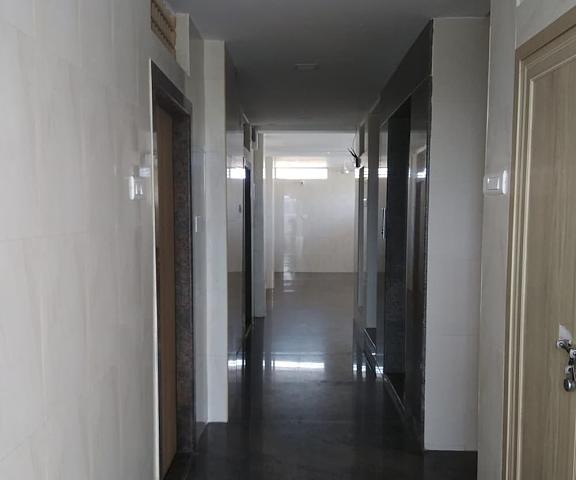 iROOMZ GVK Residency Andhra Pradesh Nellore Interior Entrance