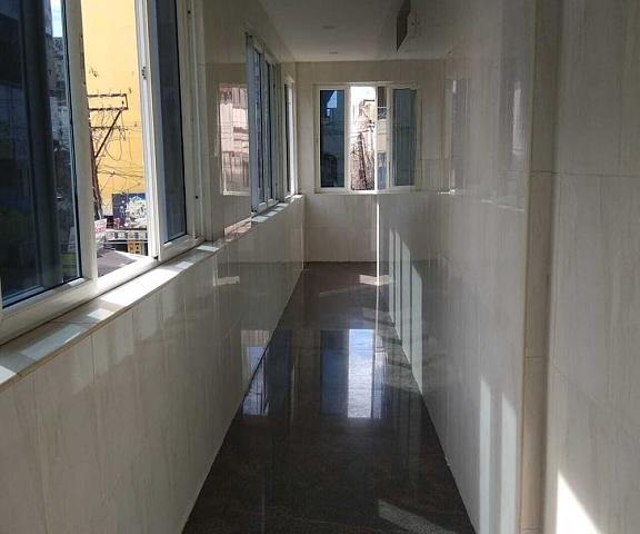 iROOMZ GVK Residency Andhra Pradesh Nellore Hallway
