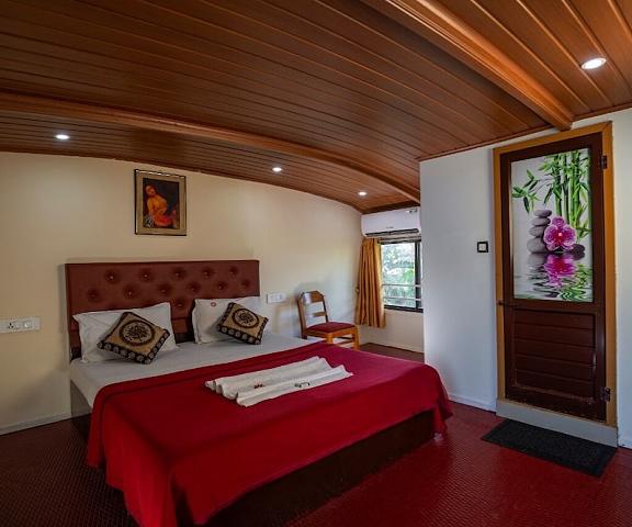 Coco HouseBoat Kerala Alleppey Room