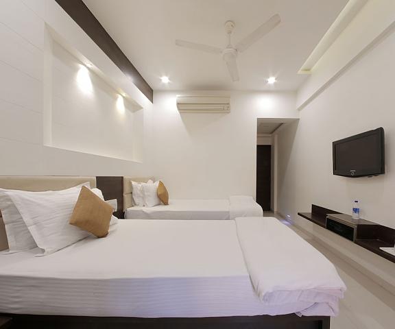 Hotel Summit Gujarat Ahmedabad Room
