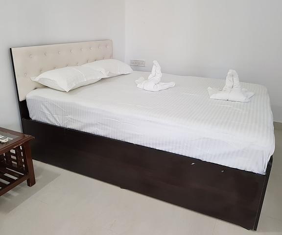 Travelholic Luxury Goa Goa Room