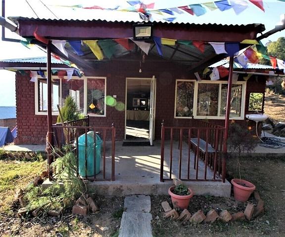 Triund Camps Riverside Resort Himachal Pradesh Dharamshala Entrance