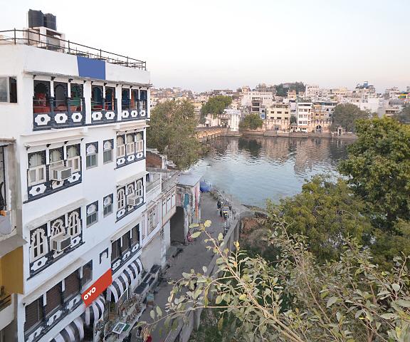 OYO Flagship 22901 Hotel Hanuman Ghat Rajasthan Udaipur facade