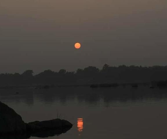 Pugdundee Safaris - Ken River Lodge Madhya Pradesh Panna sunset as seen from the riverside