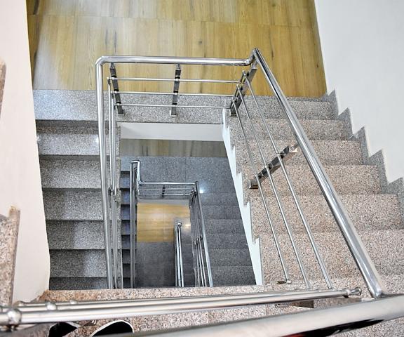 The Century Plaza Hotel Uttar Pradesh Varanasi Staircase