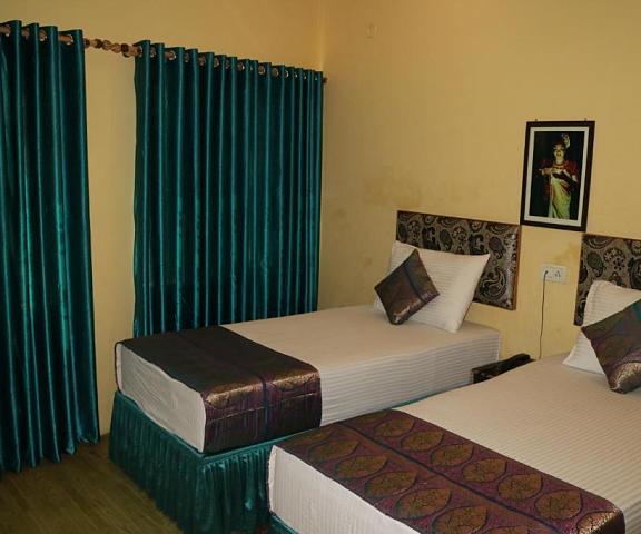 Tara Guest House Uttar Pradesh Varanasi Superior Twin Room City View and one way complimentary airport pick up