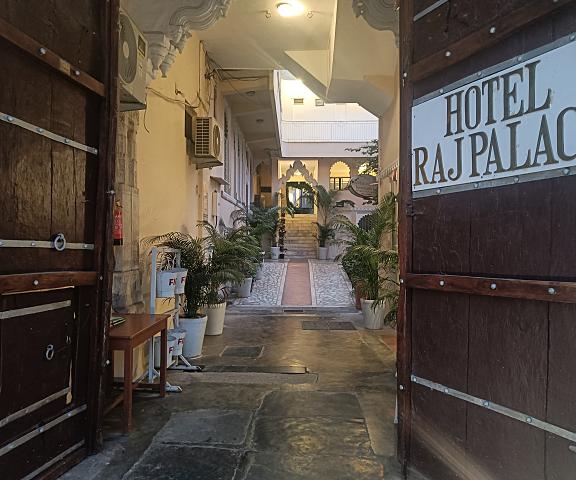 Raj Palace by Howard Rajasthan Udaipur Hotel Exterior