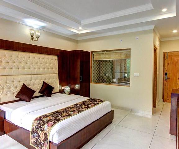 The Leaf Himachal Pradesh Shimla Luxury suite