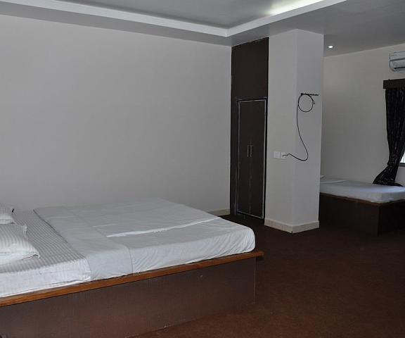 Hotel Barbereek Inn Meghalaya Shillong Room