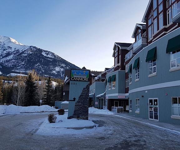 Sunset Resorts Canmore and Spa Alberta Canmore Facade