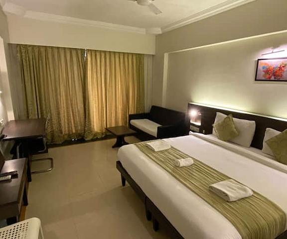 Aron Resort & Spa Lonavala Maharashtra Lonavala Super Deluxe Pool Facing Room