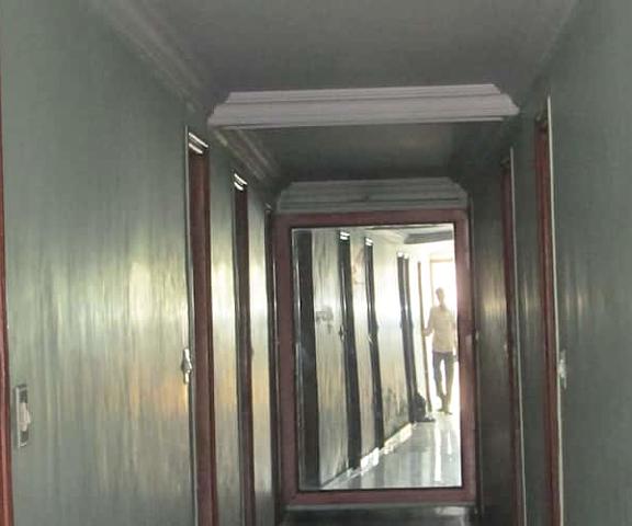 Hotel Trupti Gujarat Ahmedabad Corridors