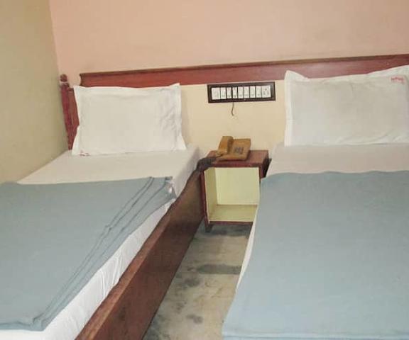 Hotel Trupti Gujarat Ahmedabad double non ac super deluxe room