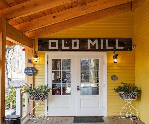 Old Mill Inn Massachusetts Hatfield Facade