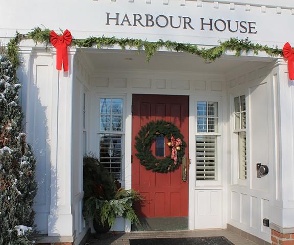 Harbour House Ontario Niagara-on-the-Lake Exterior Detail