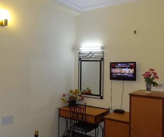 Hotel Maple Punjab Jalandhar room