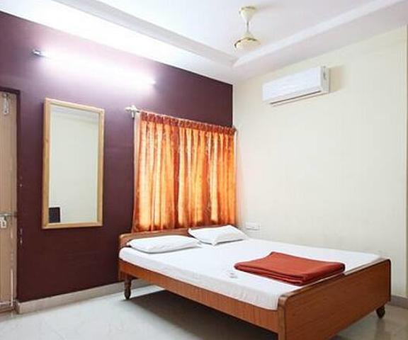 Hotel Vijaya Sri Andhra Pradesh Kakinada AC Double