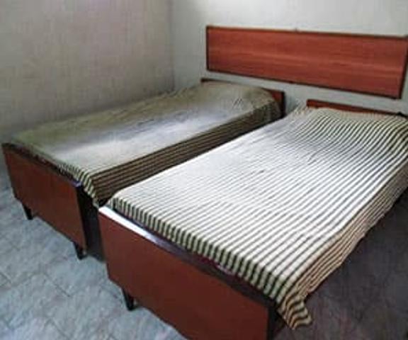 Sridevi Lodge Andhra Pradesh Kakinada Non Ac Room