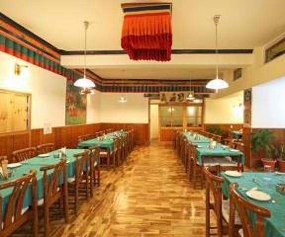 Hotel Omasila Jammu and Kashmir Ladakh Food & Dining