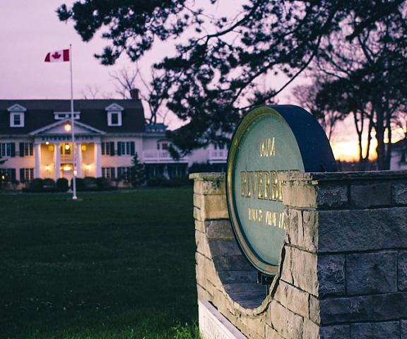 Riverbend Inn and Vineyard Ontario Niagara-on-the-Lake Facade