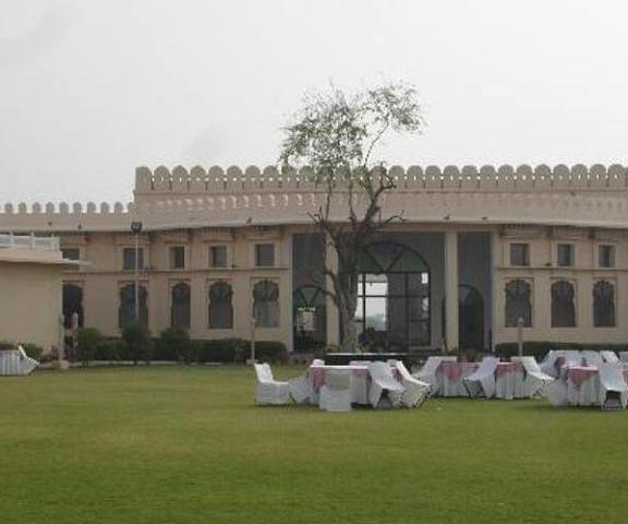 Sara Vilas Hotel Rajasthan Mandawa garden view