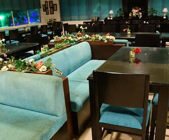 The Executive Club Resort Delhi New Delhi Restaurant