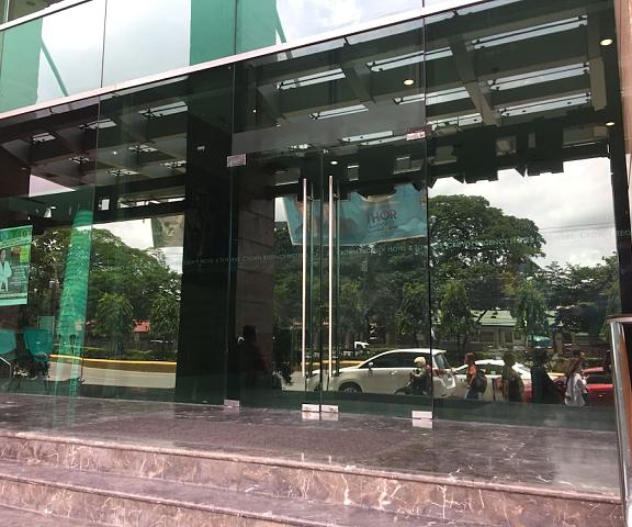 Crown Regency Hotel and Towers null Cebu Entrance