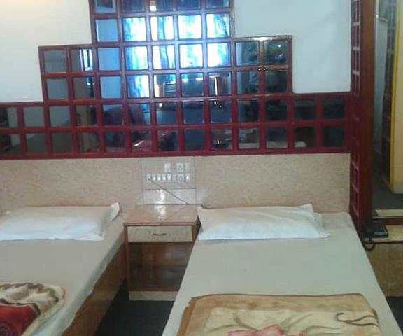 Hotel Samrat International Gujarat Rajkot room
