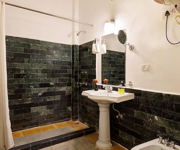 Bundelkhand Riverside Resort Madhya Pradesh Orchha riverside cottages bathroom ld a n