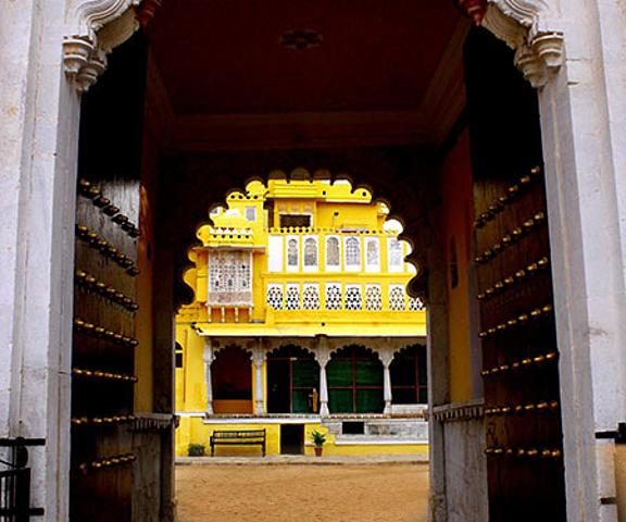 Ghanerao Royal Castle Rajasthan Ranakpur Entrance