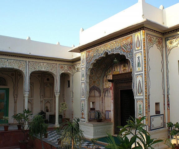 Yop Indravilas Rajasthan Alsisar Hotel Exterior