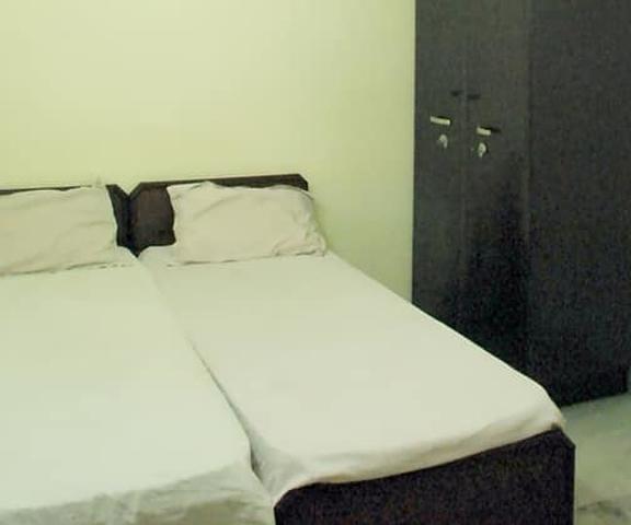 Hotel Atithi Rajasthan Dausa bedroom