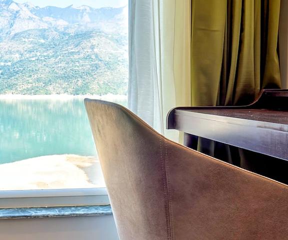 Hotel Le ROI Lake View, Koti Uttaranchal Tehri view from room 