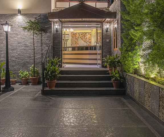 Hotel Shingar - The Mall Road Himachal Pradesh Shimla Hotel Exterior