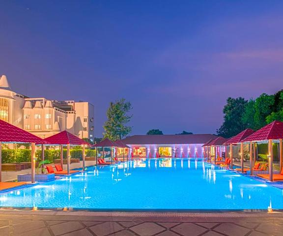 Tiaraa Hotels & Resorts Uttaranchal Corbett Pool