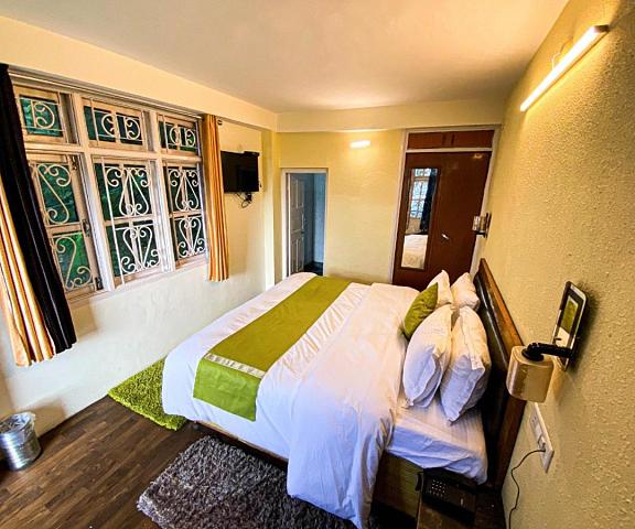Jakhu Vibes | Valley-view Rooms Himachal Pradesh Shimla Room