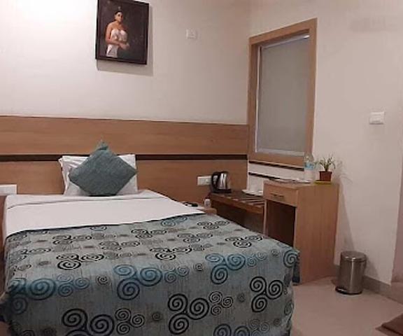 i-ROOMZ Geetha Residency Andhra Pradesh Anantapur Deluxe Non AC Room