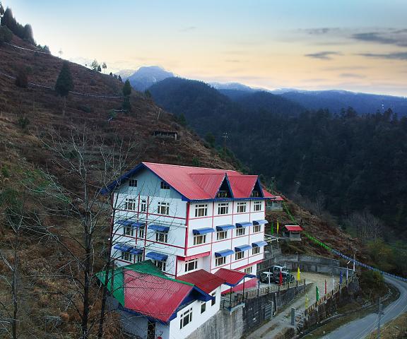 Lachung Eyes Sikkim Lachung Hotel View