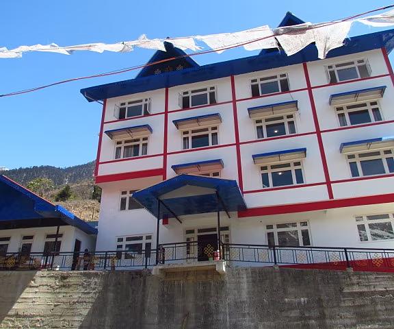Lachung Eyes Sikkim Lachung Hotel Exterior