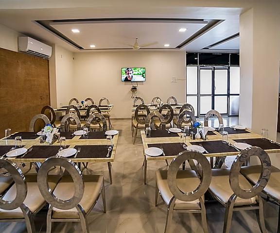 Saanvi Resort Gujarat Bhavnagar Food & Dining