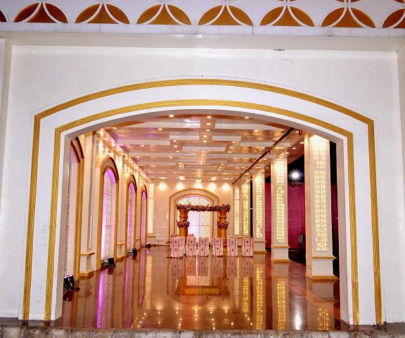 SKS Grand Palace Uttar Pradesh Vrindavan Hotel Exterior