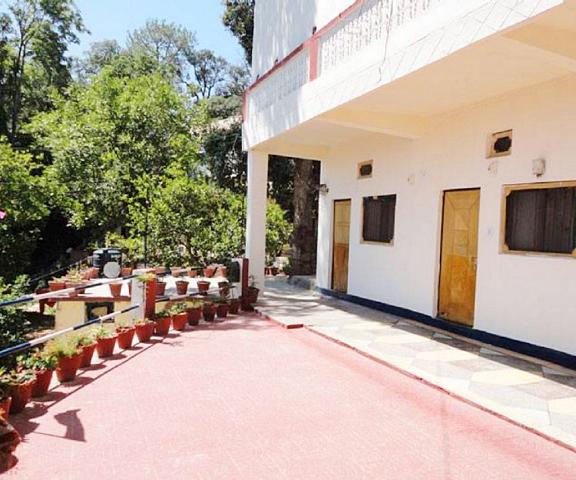 Tribhvan Ranikhet by Goroomgo Uttaranchal Ranikhet Entrance