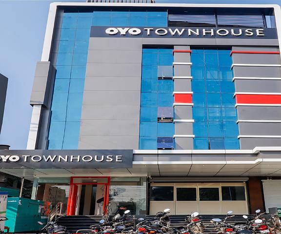 OYO Townhouse 325 South Tukoganj Madhya Pradesh Indore Hotel Exterior