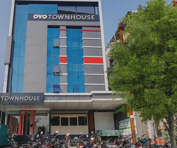 OYO Townhouse 325 South Tukoganj Madhya Pradesh Indore Hotel Exterior