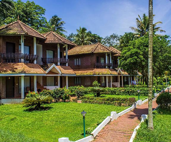 Doves Goldfieldd Lake Resort Kerala Kumarakom Hotel Exterior