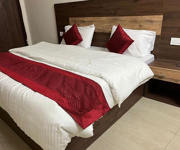 Hotel Shailja & Ad Continental Restaurant Uttaranchal Joshimath D. Bed Super Deluxe