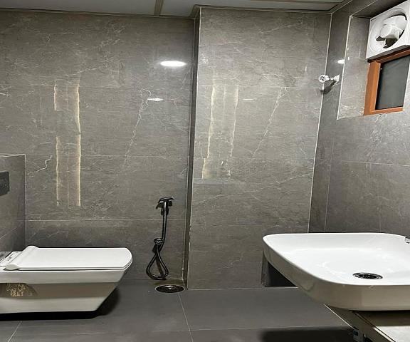 The Pinaka House Uttar Pradesh Lucknow Bathroom
